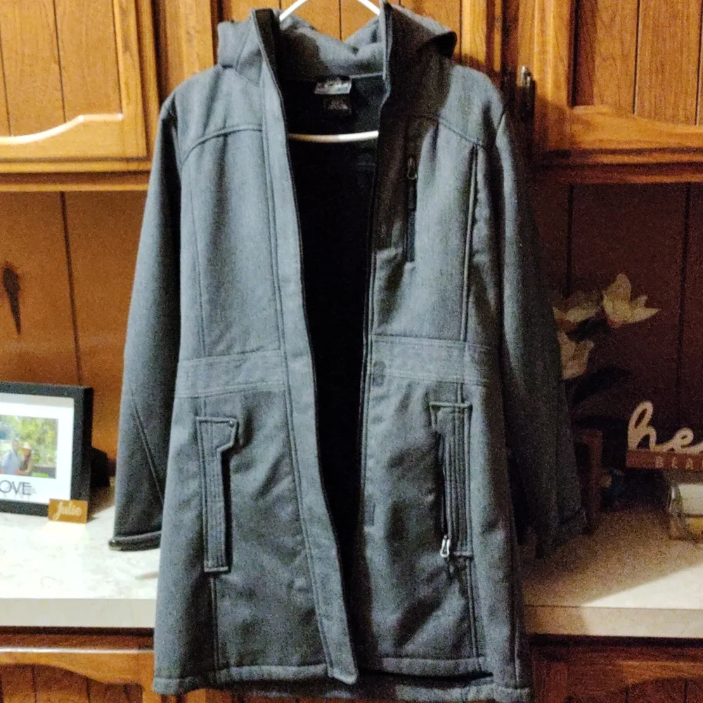 Jacket - Picture 3 of 4